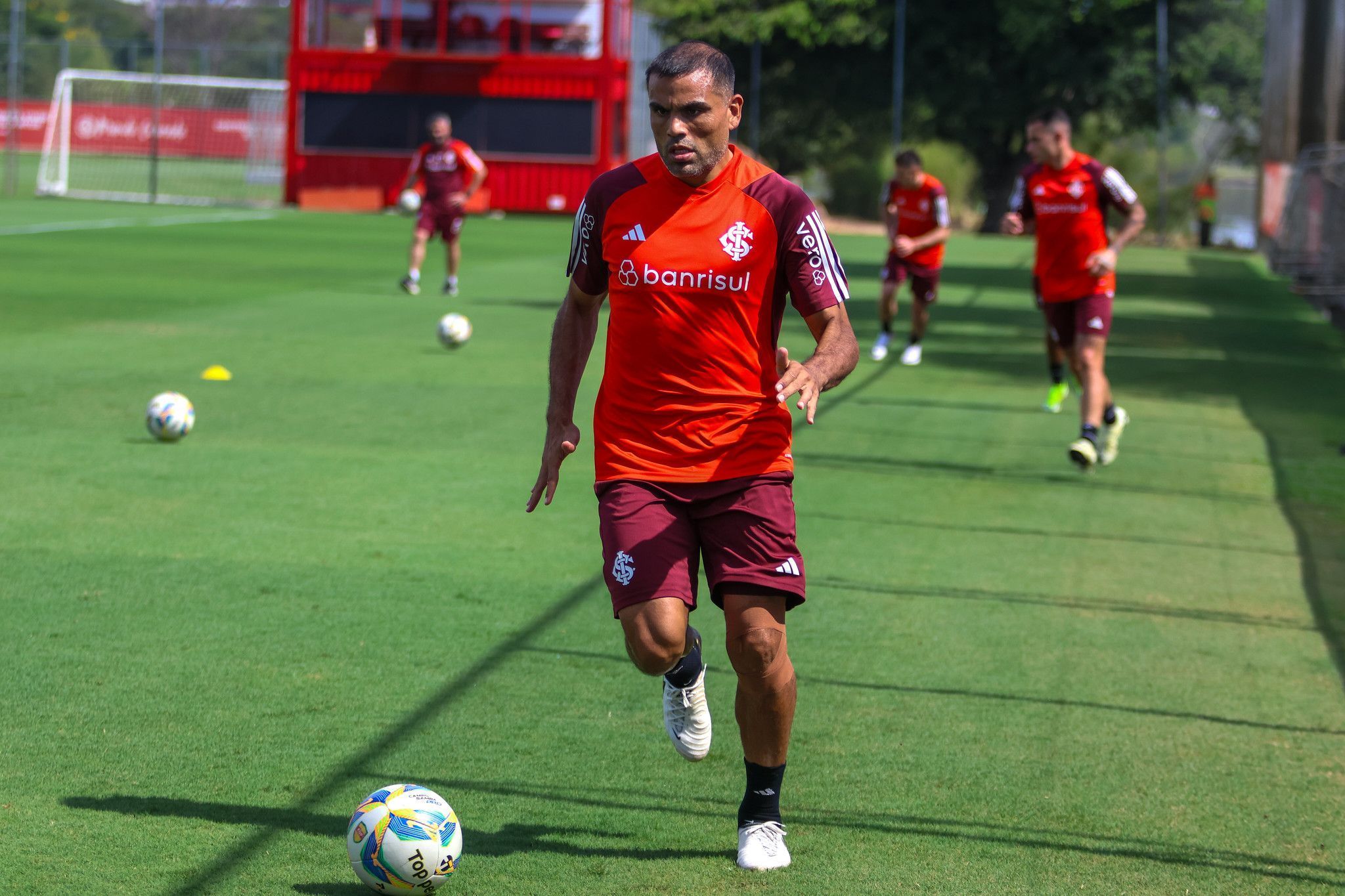 Escalação do Inter: Colorado tem novidade na defesa para enfrentar o Juventude
