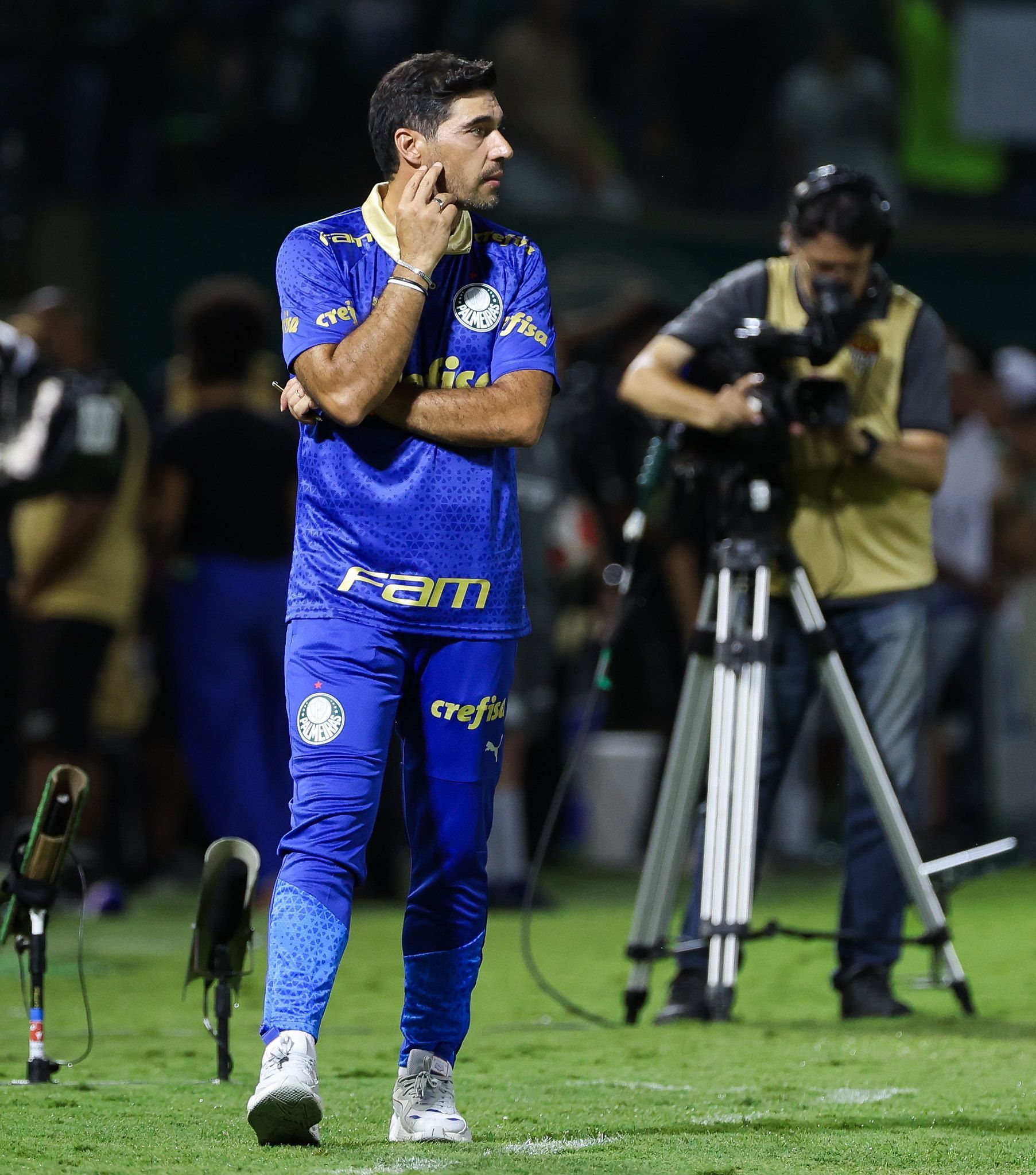 Em Portugal, Abel Ferreira se posiciona sobre futuro no Palmeiras