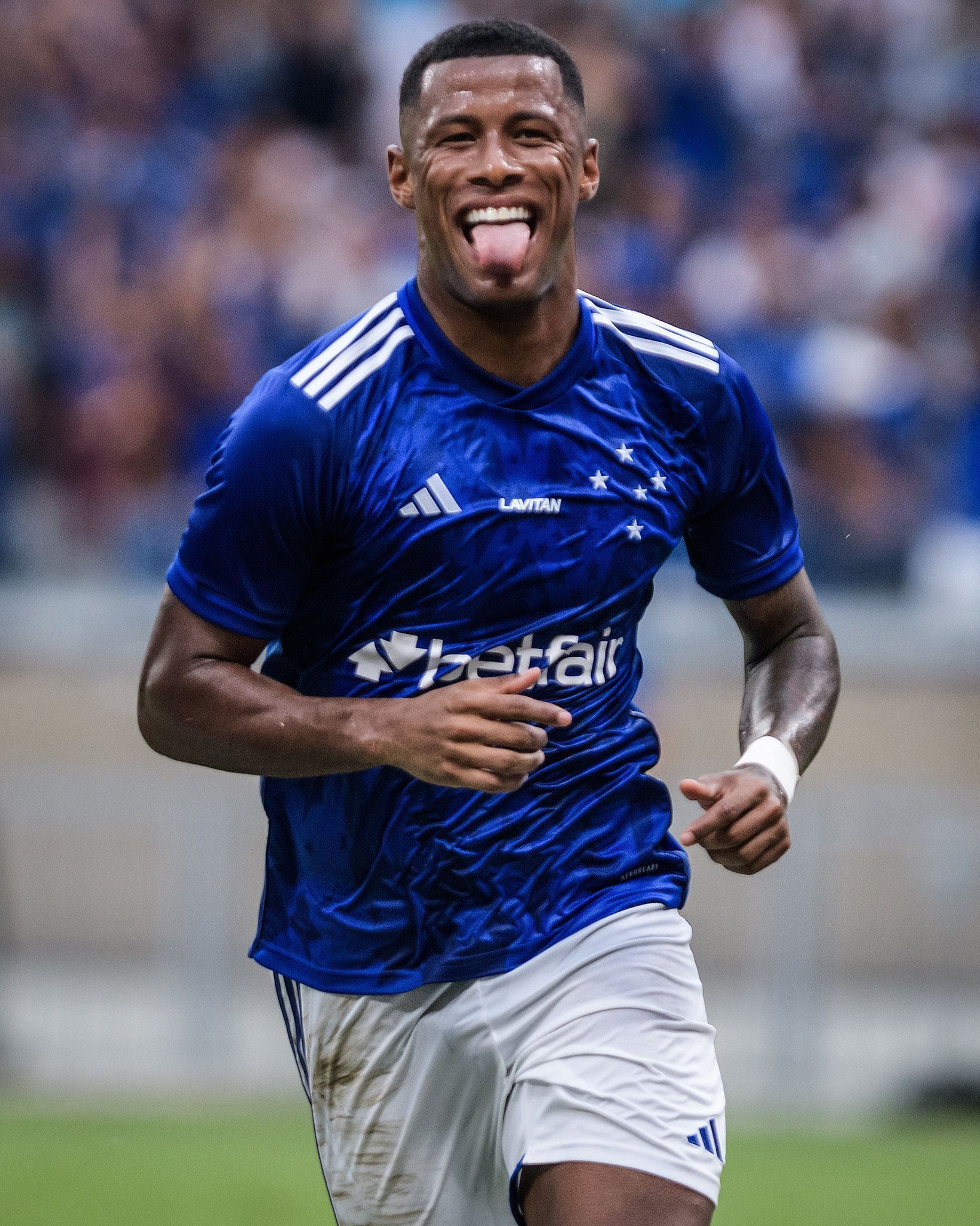 Cruzeiro faturou valores milionários com vendas de quatro jogadores em 2024