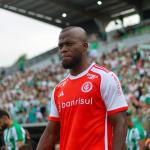 Valencia, do Inter, é cortado da seleção do Equador por conta de lesão