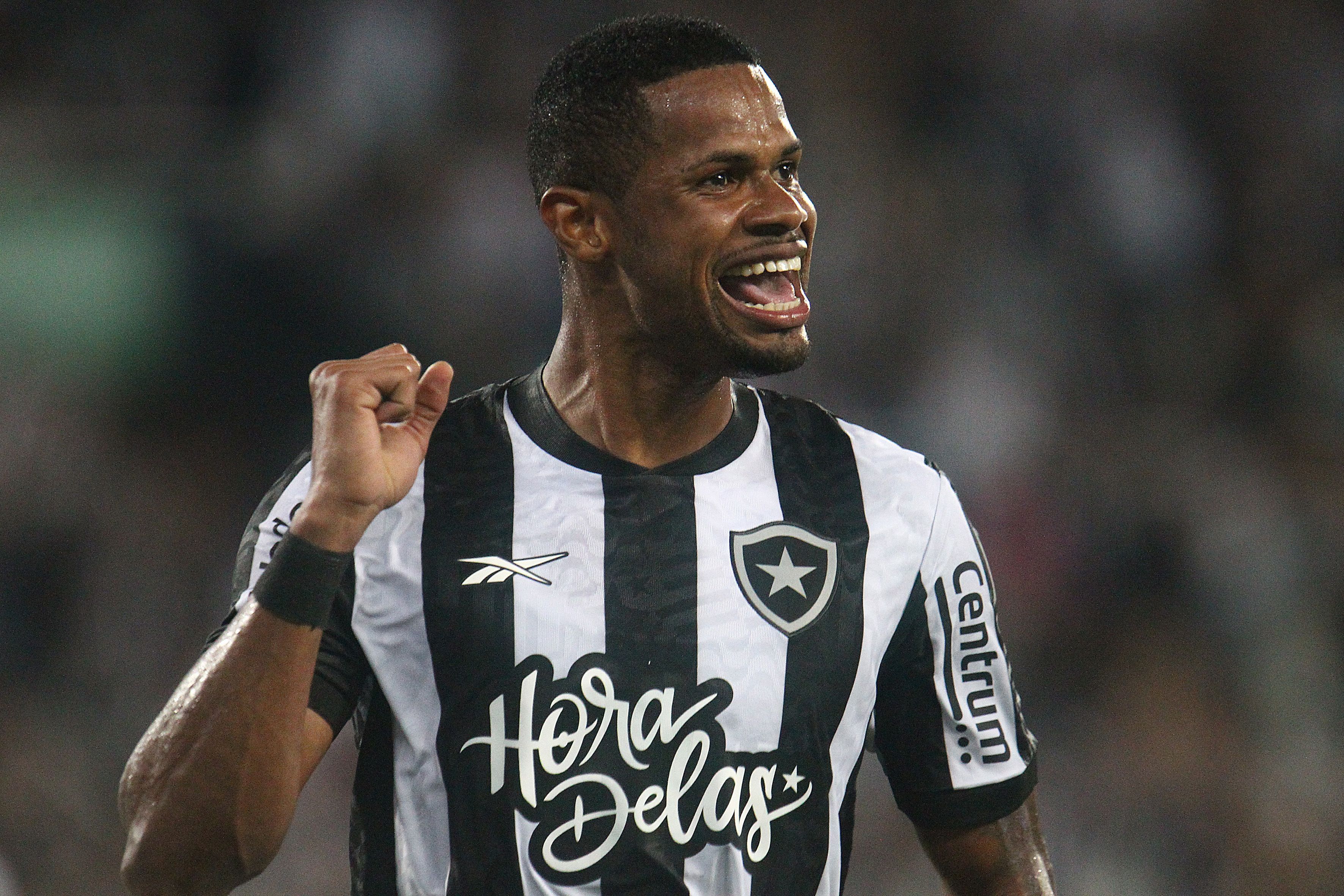 Craque ou bagre? Júnior Santos revela como reage à 'brincadeira' da torcida