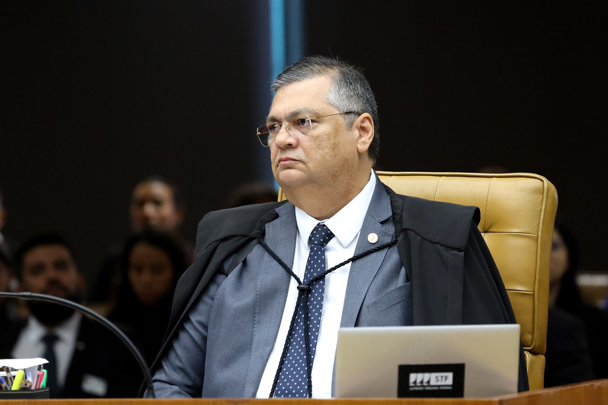 Dino vota para manter suspensão do X e critica atitude de Musk: ‘pura politicagem e demagogia’