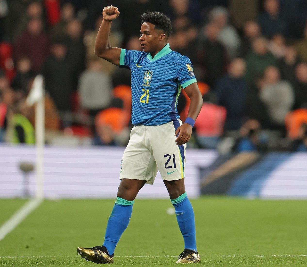 Endrick trata gol em Wembley com naturalidade: 'Dormi muito bem'