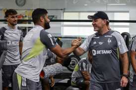 Milito comanda primeiro treino pelo Atlético