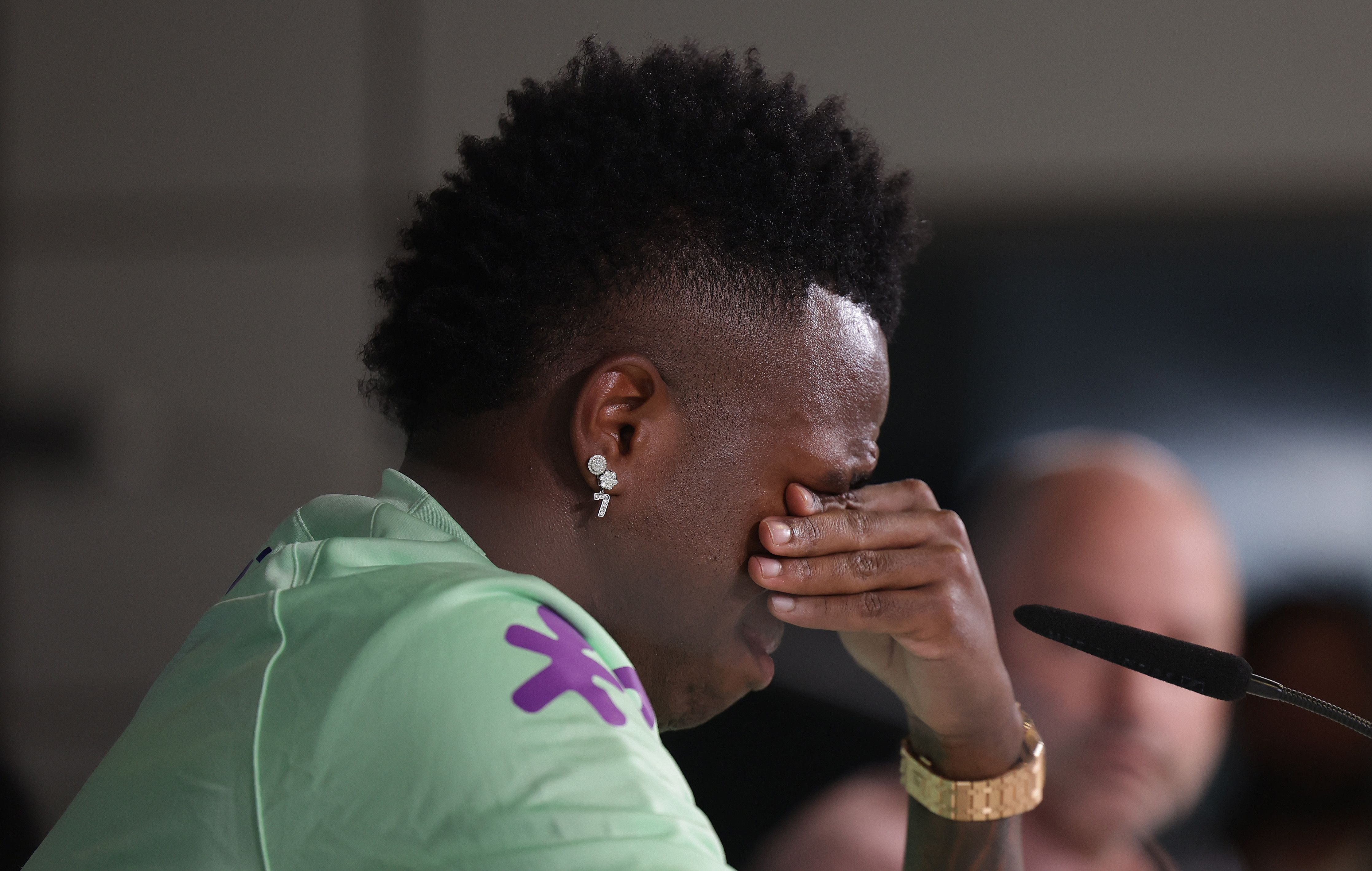 Vini Jr fala se vai deixar o Real Madrid após os ataques racistas