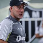 Gabriel Milito, ex-técnico do Atlético, vira prioridade de gigante argentino