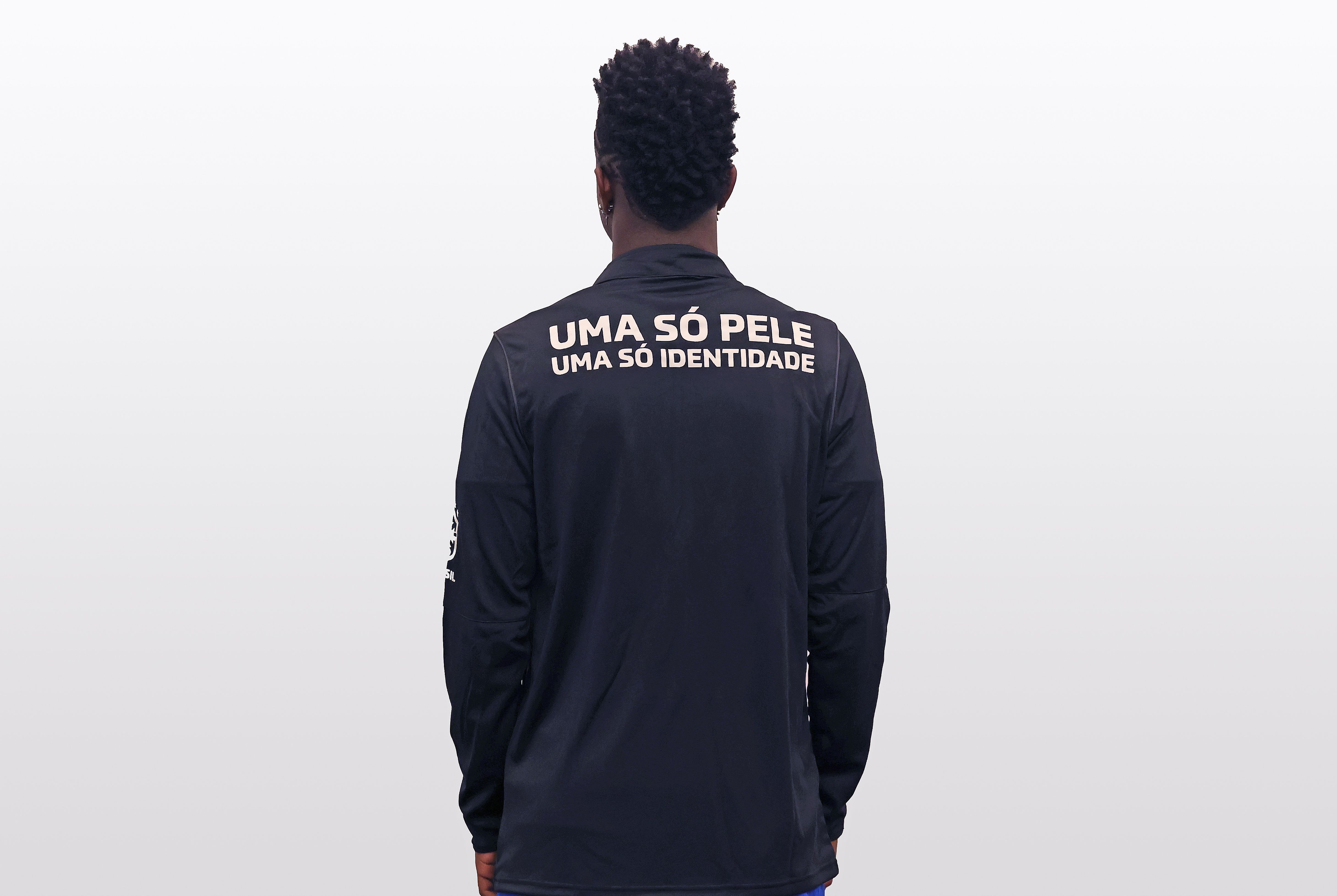 Seleção terá roupa especial contra a Espanha por combate ao racismo
