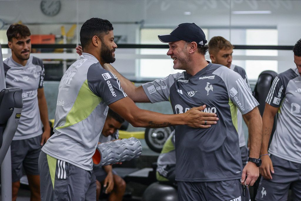 Saiba o que Gabriel Milito pensa sobre jejum de Hulk no Atlético