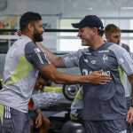 Saiba o que Gabriel Milito pensa sobre jejum de Hulk no Atlético