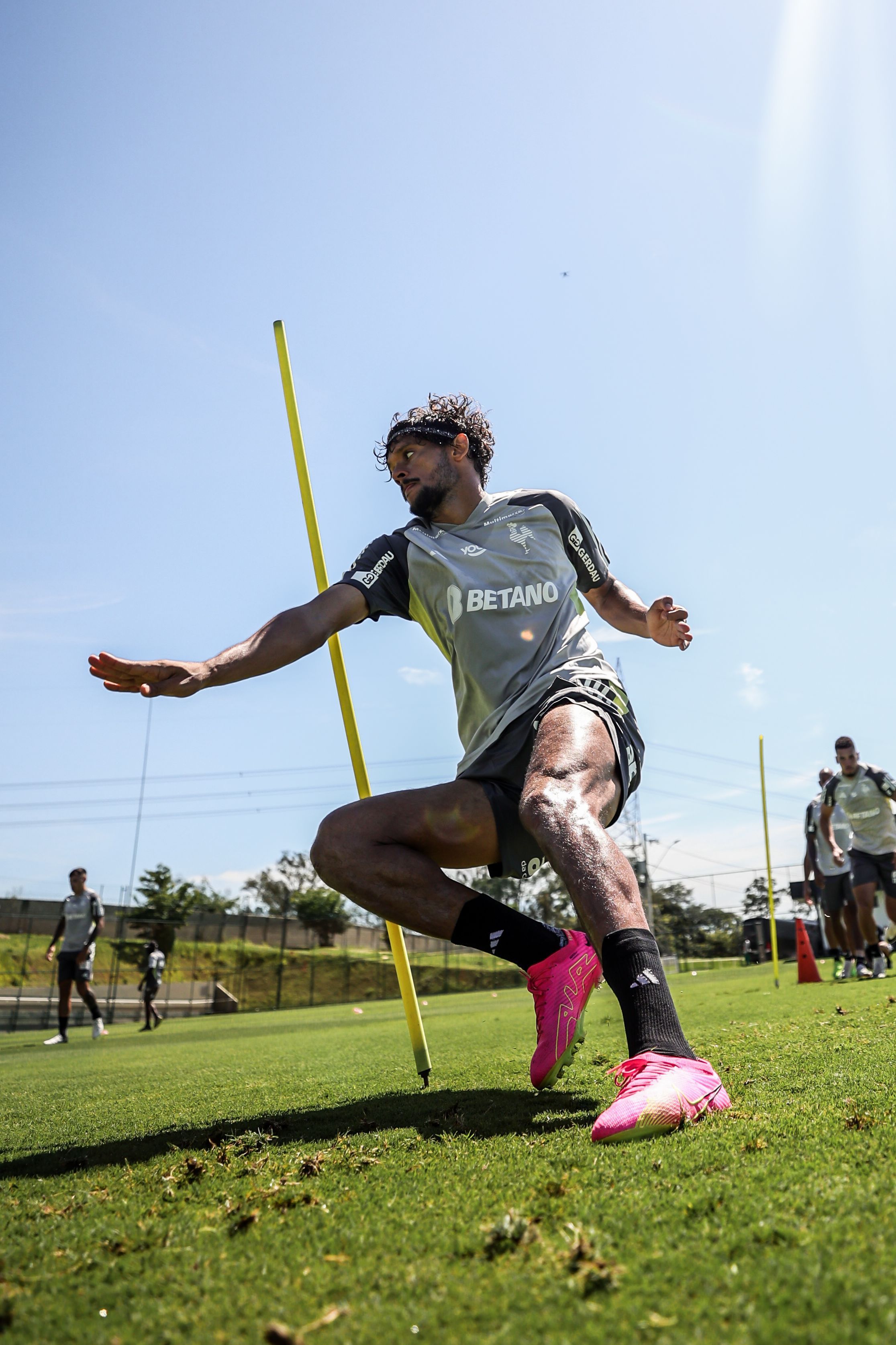 Final do Mineiro será 'pista' de como Milito vê Scarpa no Atlético