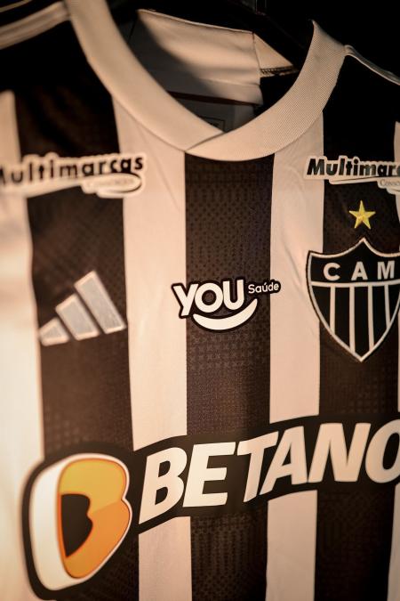 Fotos da nova camisa do Atlético, utilizada contra o Cruzeiro na final do Mineiro