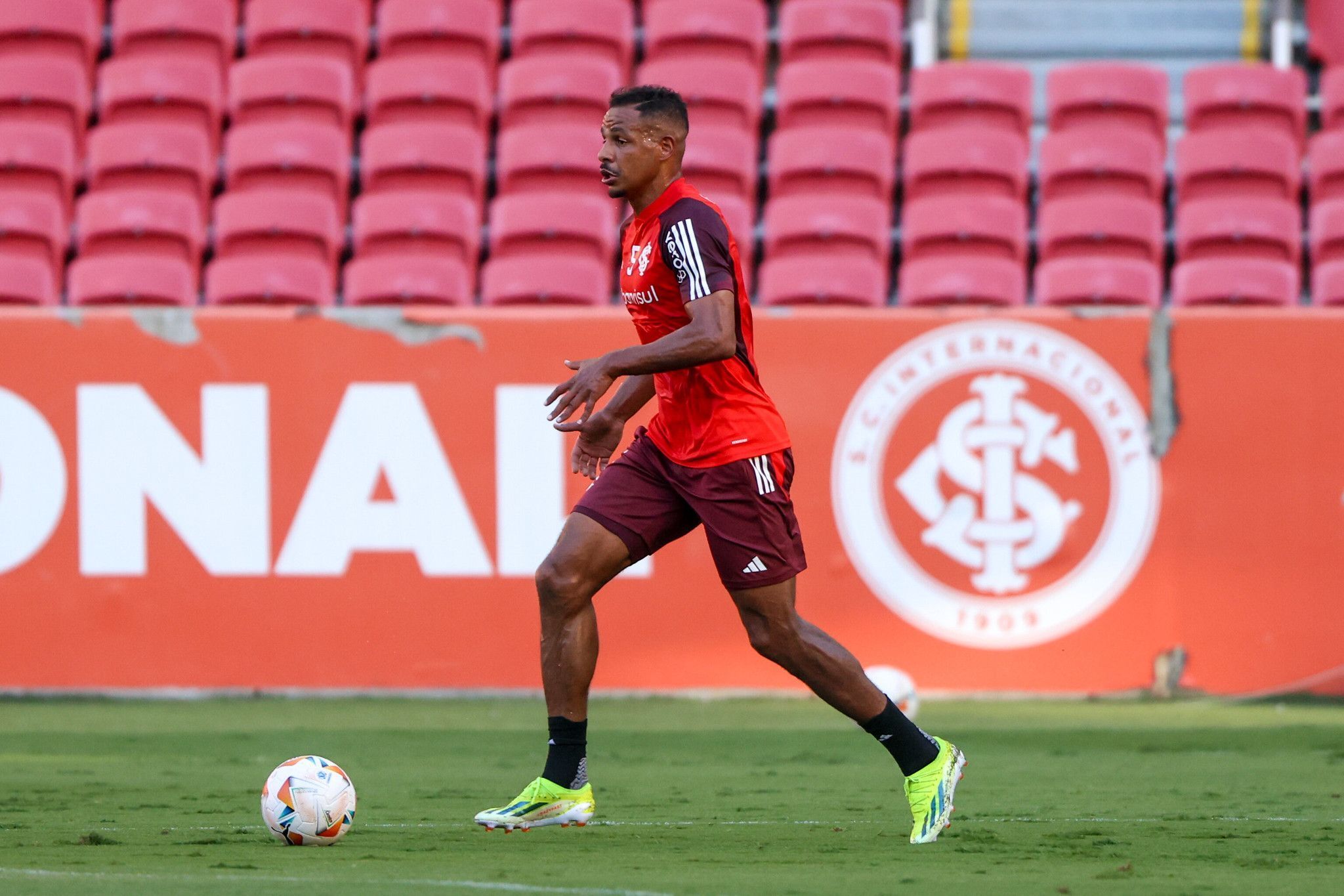 Fernando sofre lesão e desfalca o Inter contra Palmeiras; veja relacionados