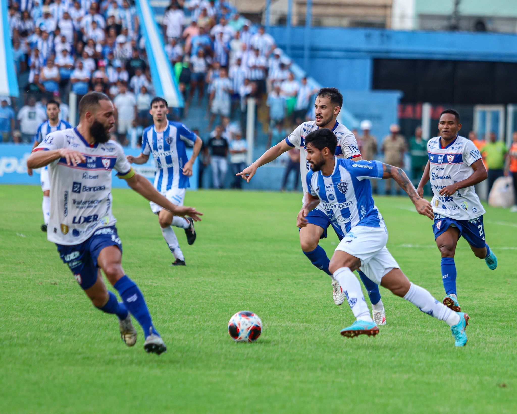 Paysandu goleia Águia de Marabá e se classifica à final do Paraense