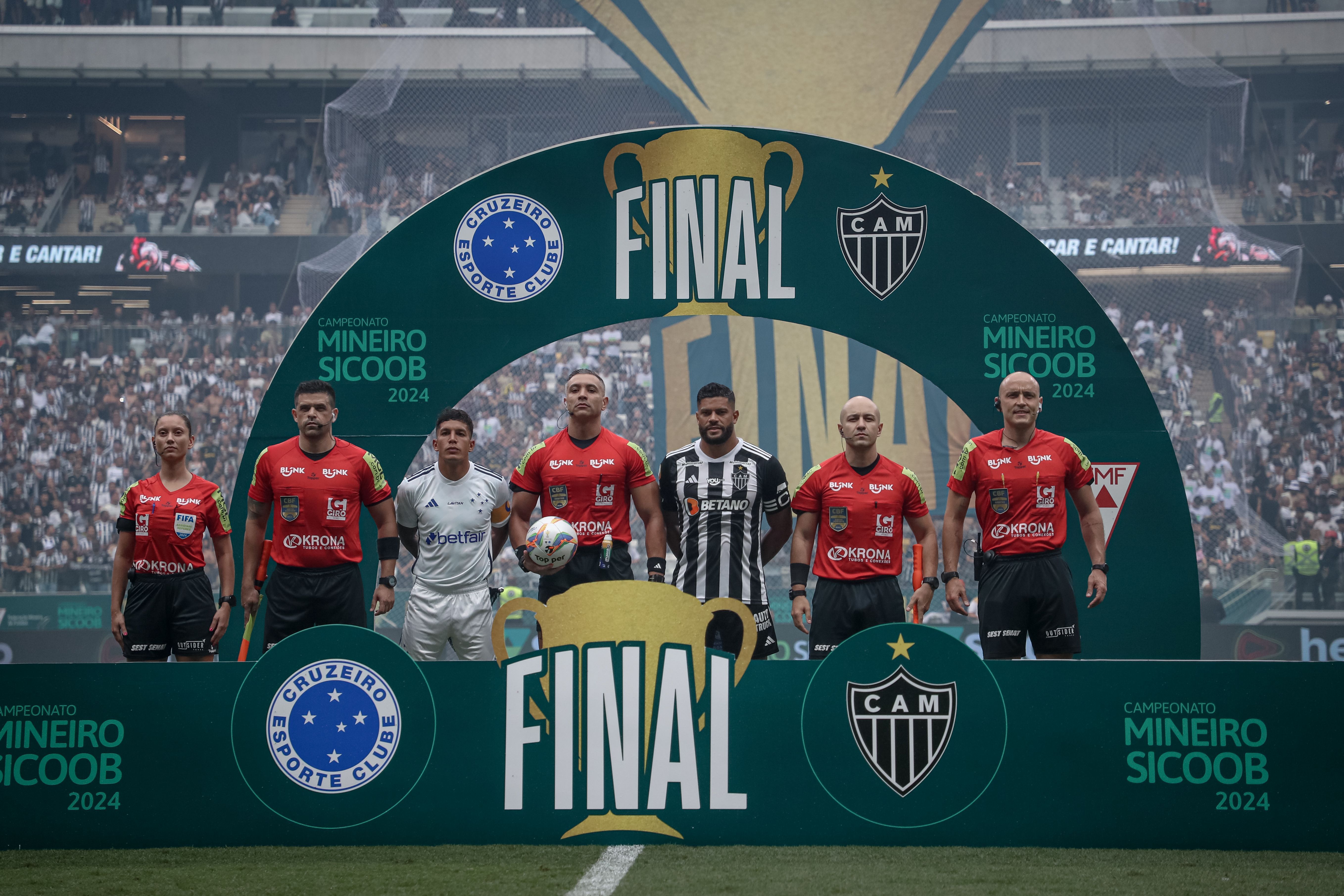 Chamado de boçal por Hulk, do Atlético, árbitro diz saber 'quem são os chorões'