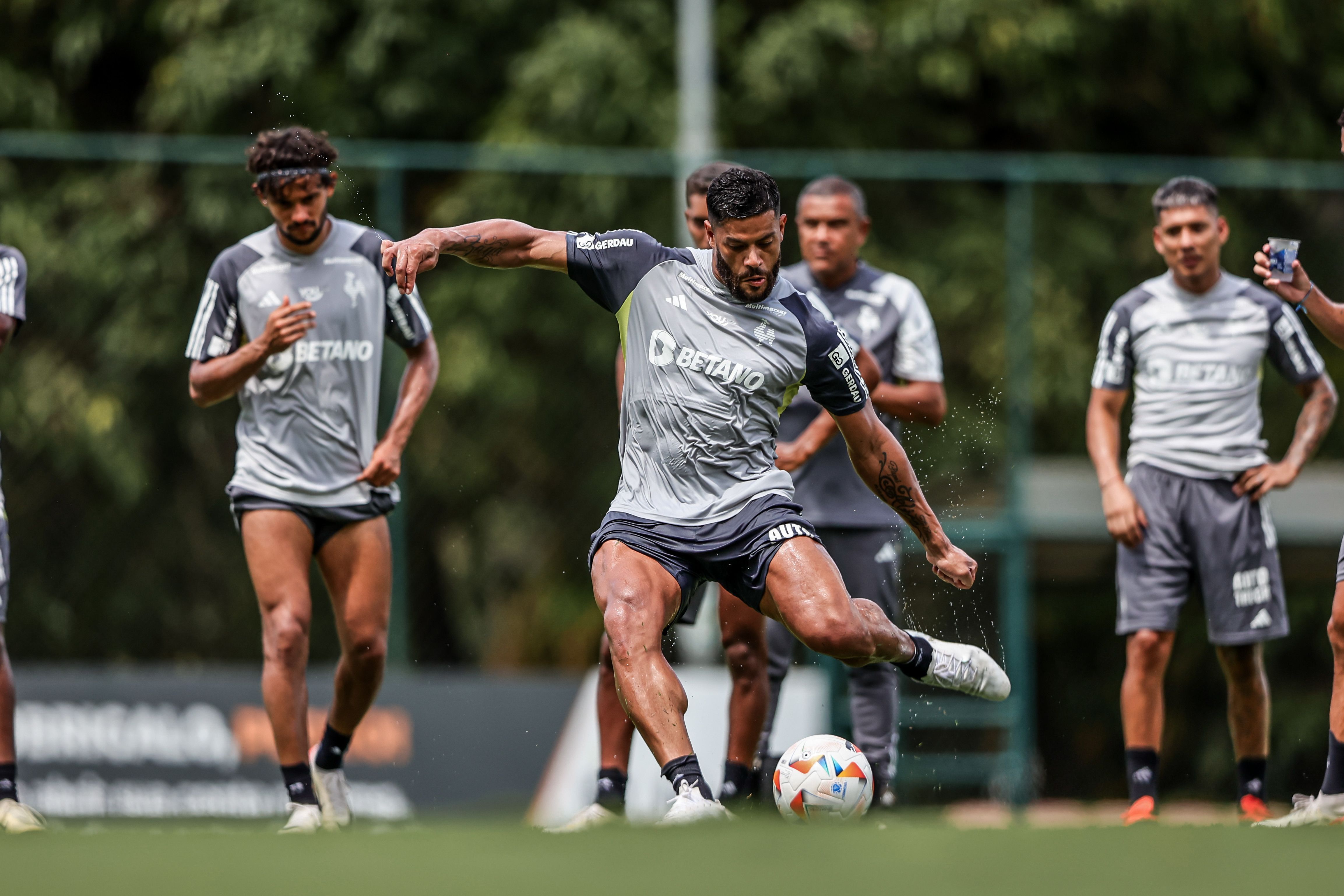 Atlético 'dá tempo no Mineiro' e inicia preparação para estreia na Copa Libertadores