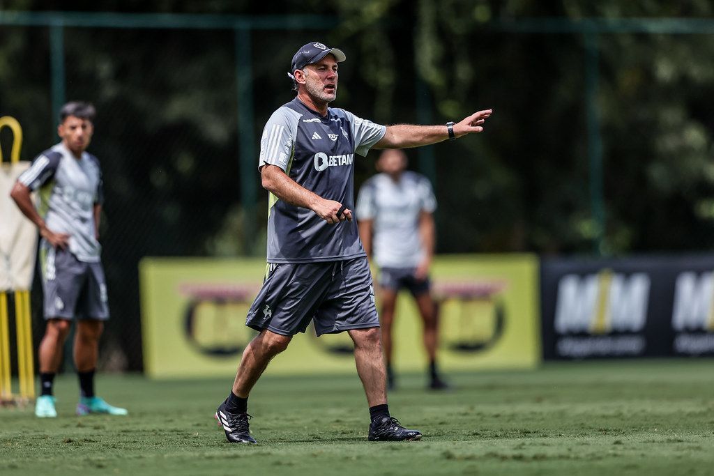 Milito espera ter novidade no Atlético para a decisão do Mineiro