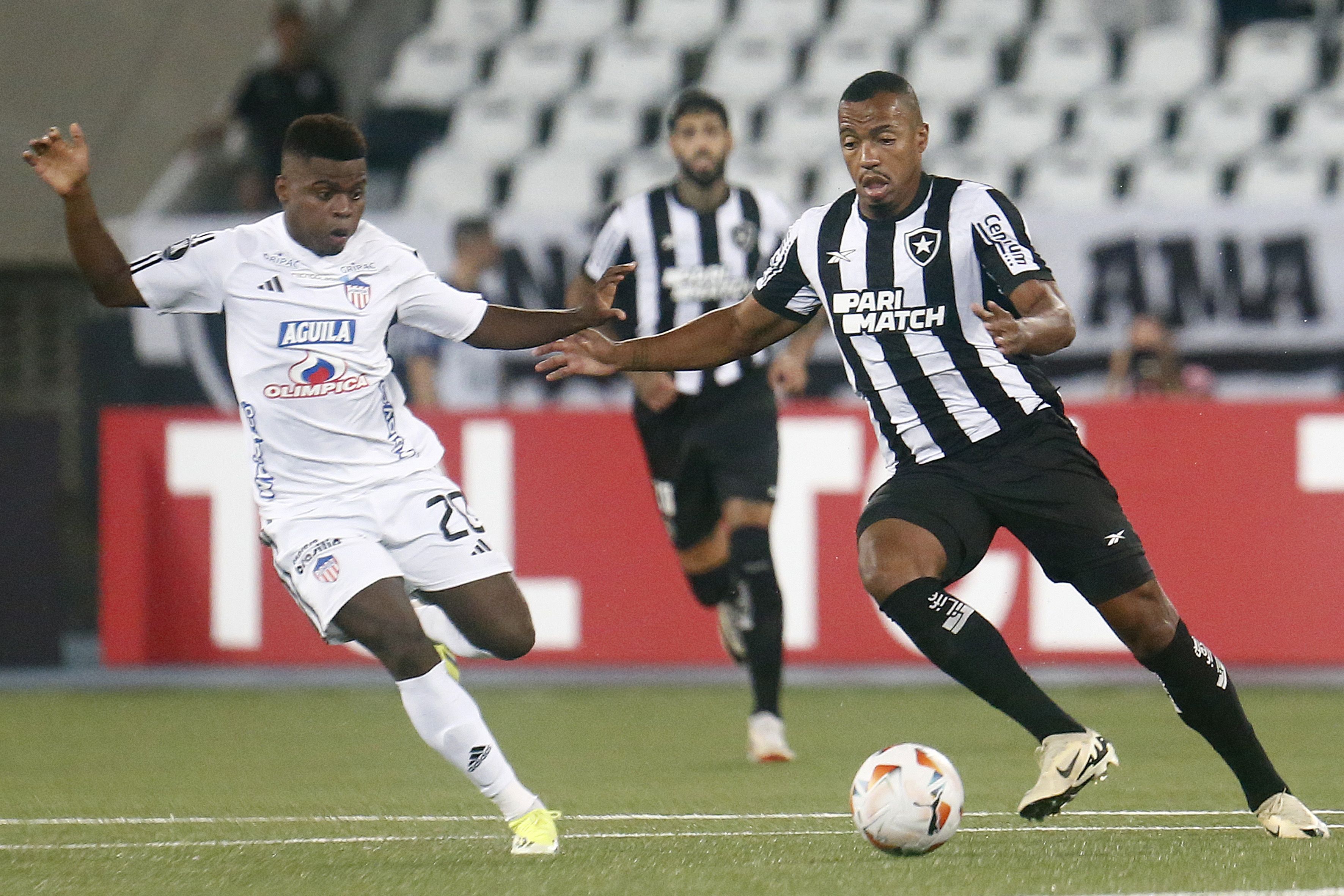Botafogo joga mal e perde para o Junior Barranquilla pela Libertadores