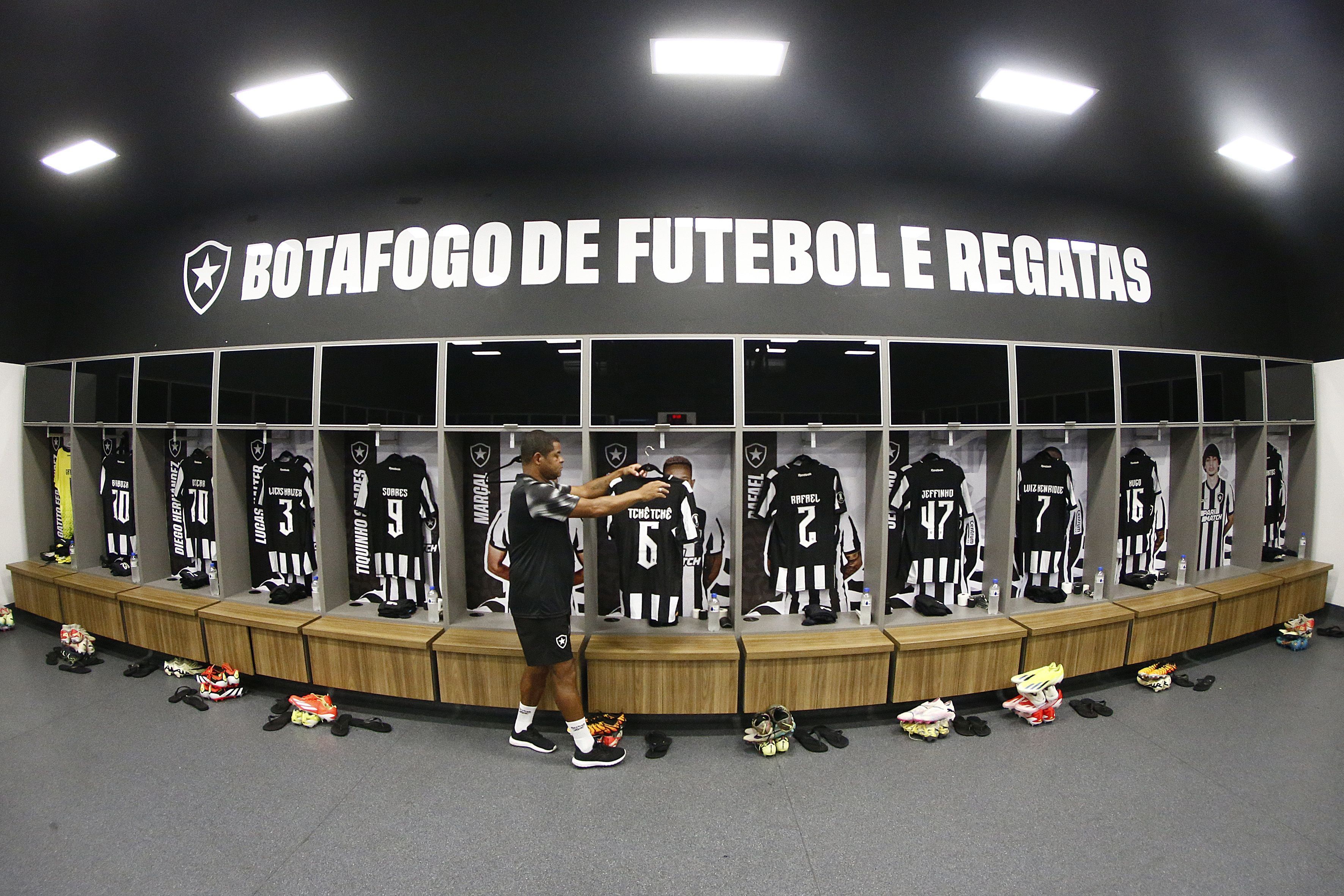 Botafogo: Gatito Fernández é barrado por Artur Jorge em jogo da Libertadores