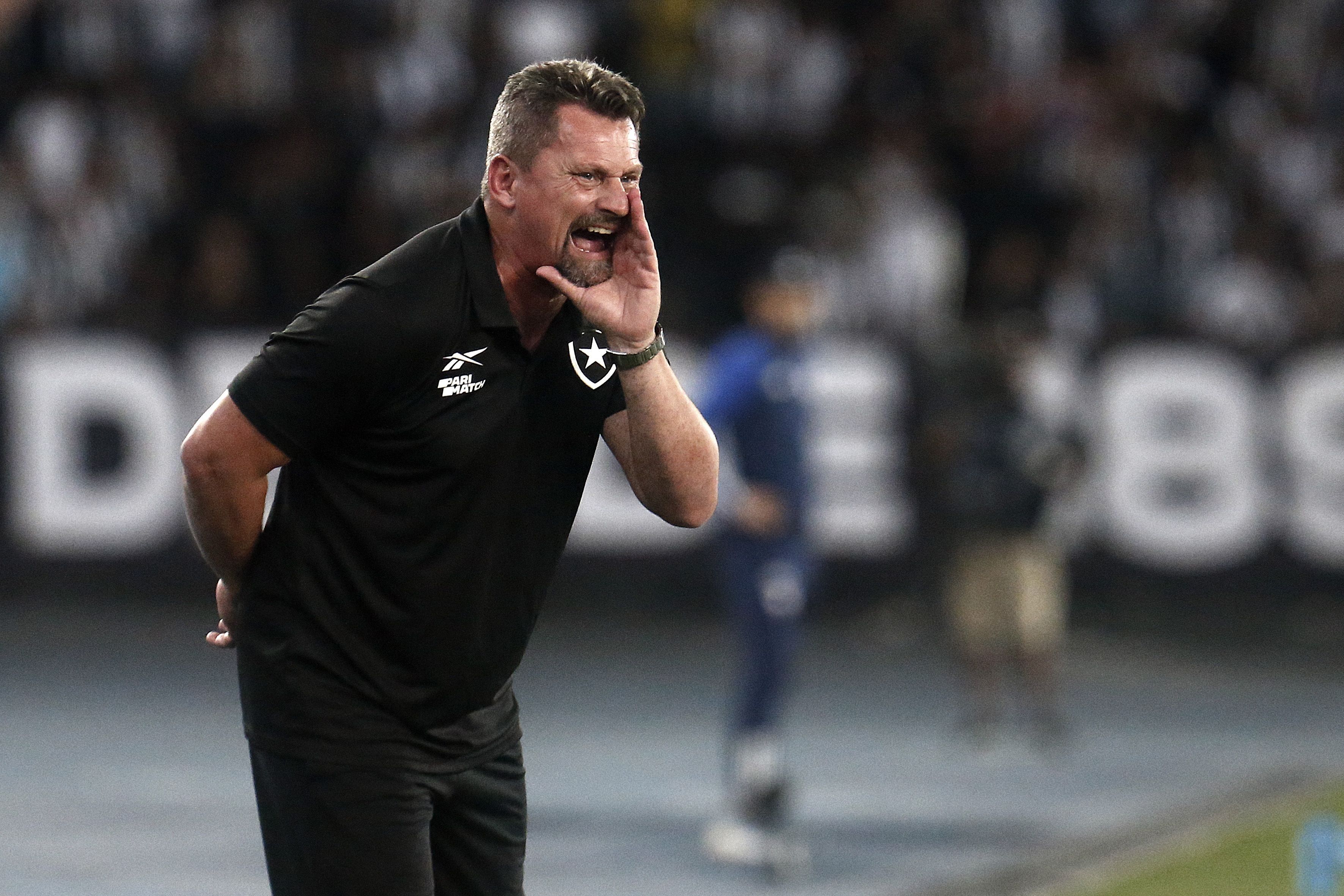 Técnico do Botafogo vê derrota em 'dia péssimo': ‘Foram cirúrgicos’
