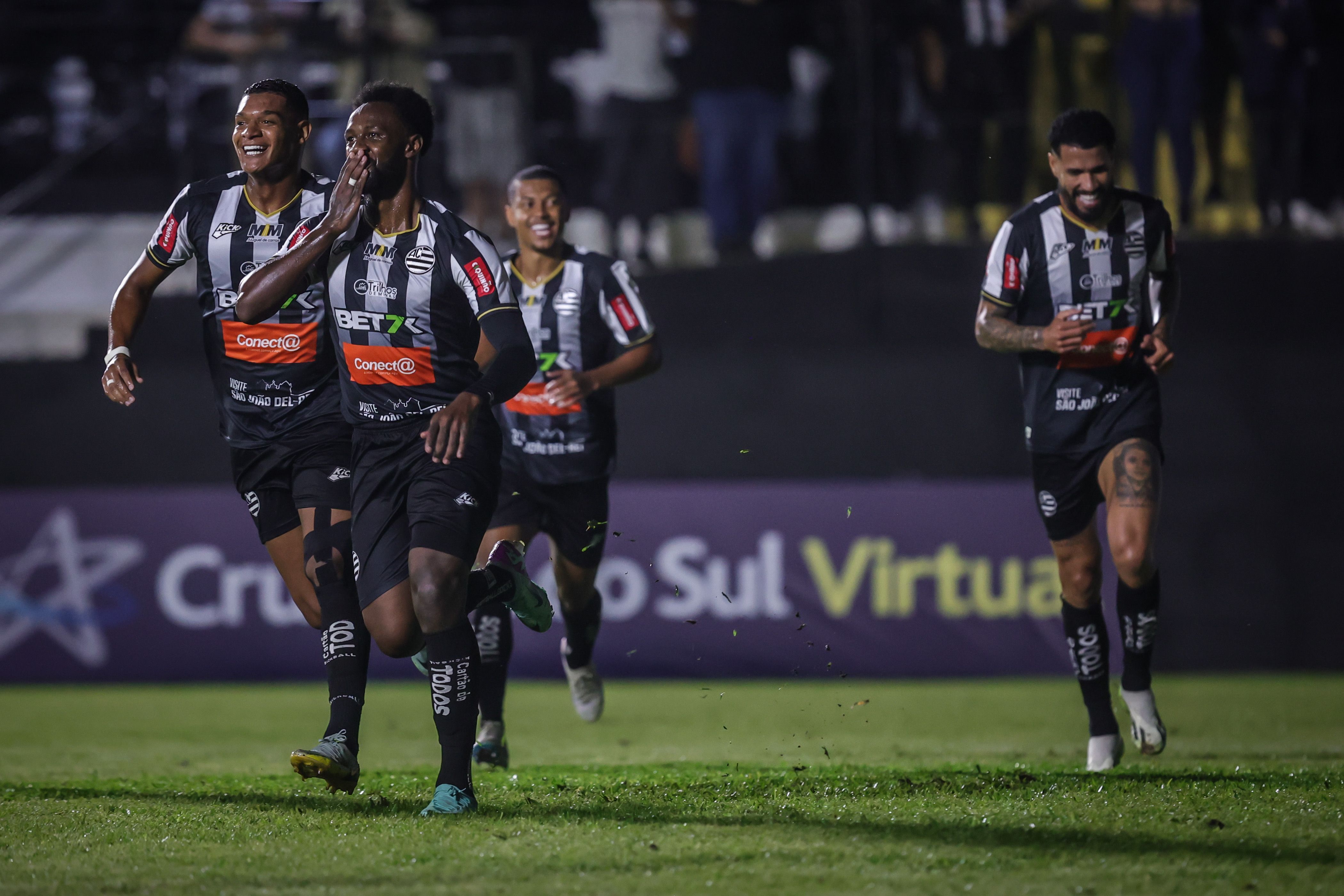 Athletic visita o Caxias-RS em busca de 'sonho' da Segunda Divisão
