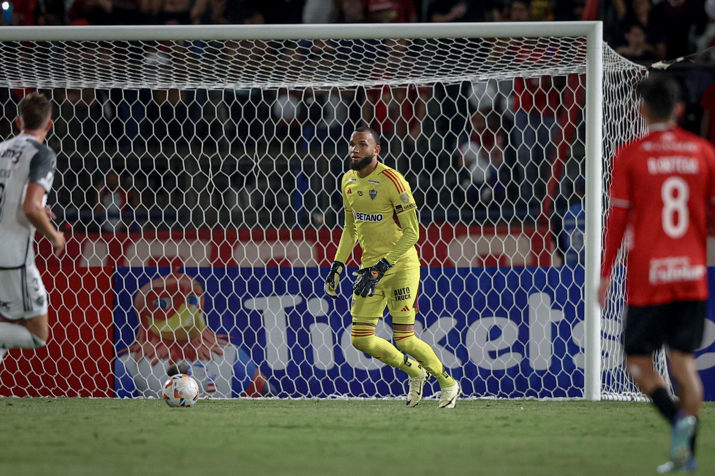 Tri pelo Atlético, Everson mostra confiança para final do Mineiro: 'Chegaremos fortes'