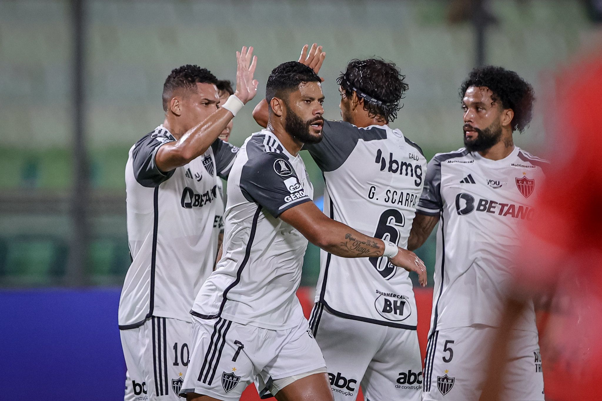 Atlético: como escalação em goleada na Libertadores indica time para o clássico