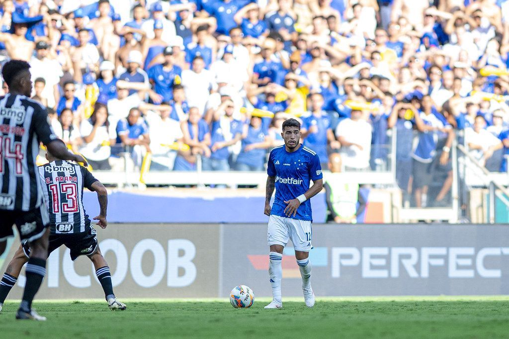 Times ‘se assustam’ ao enfrentar Cruzeiro e Atlético no Mineirão, diz ex-jogador