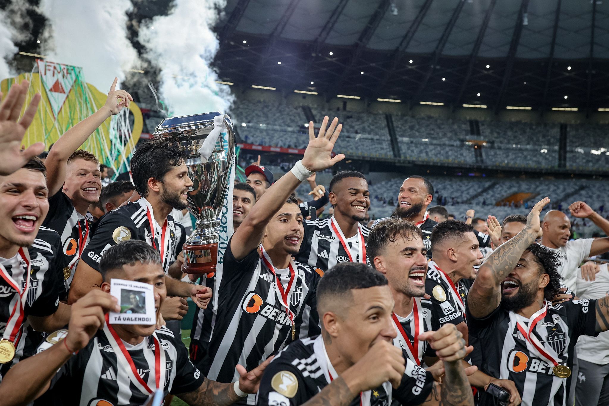 Bastidores do título do Atlético tem 'previsão' de Caetano e provocações; assista