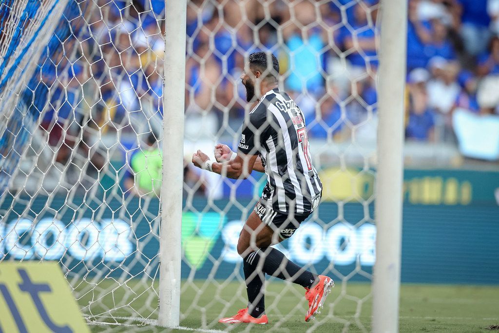 Decisivo na final, Hulk é artilheiro do Mineiro pela 3ª vez seguida