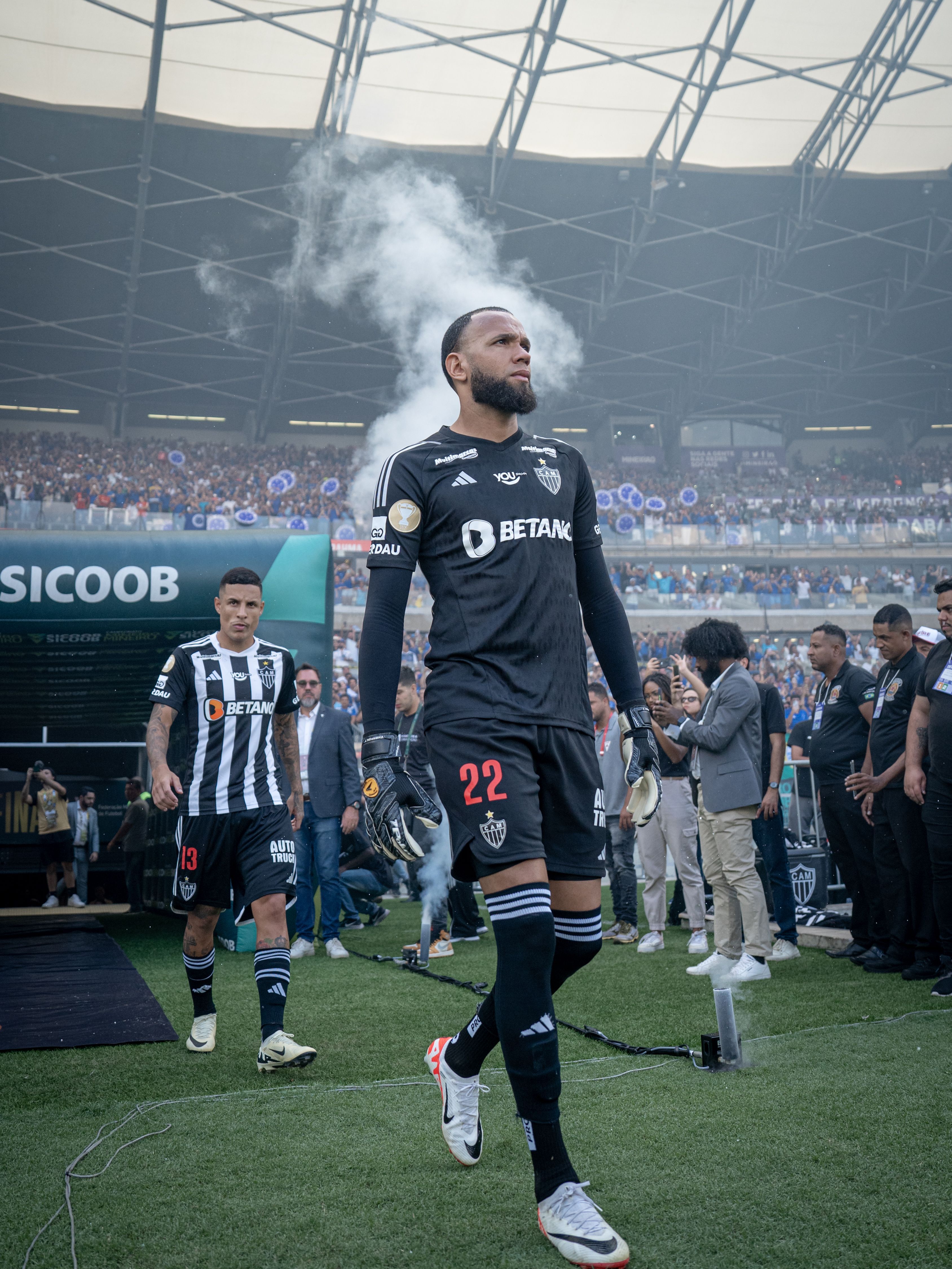 Everson alcança marca histórica e se aproxima de ídolos do Atlético; entenda
