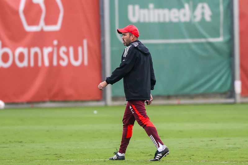 Em busca de reação na temporada, Inter recebe Bahia na estreia do Brasileirão