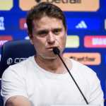 Novo técnico do Cruzeiro, Seabra destaca respaldo da diretoria em retorno à Toca