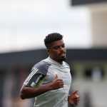 Grêmio avança por Edenilson e faz oferta milionária por Jemerson, do Atlético