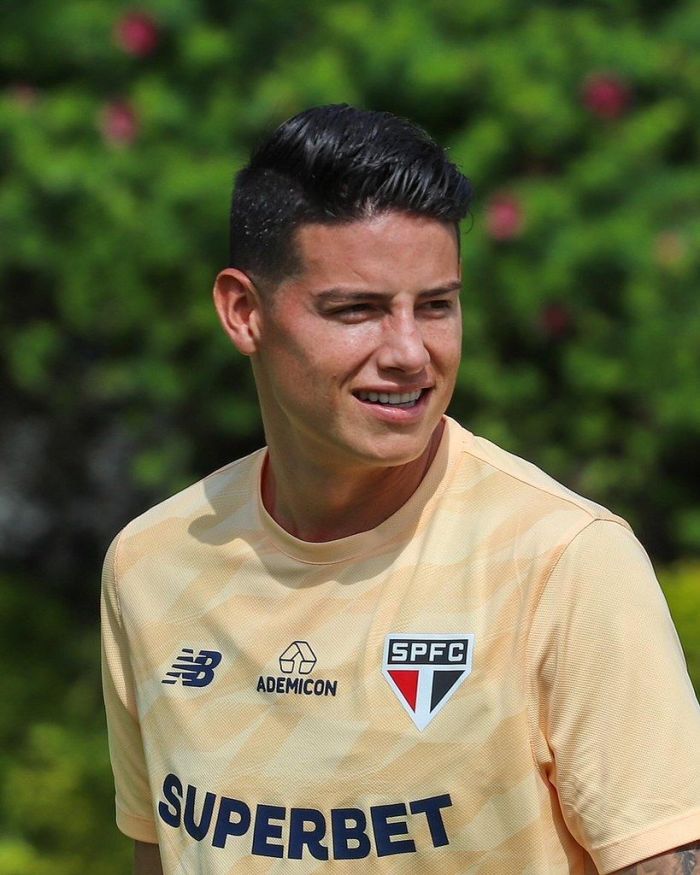 James Rodríguez em treino do São Paulo