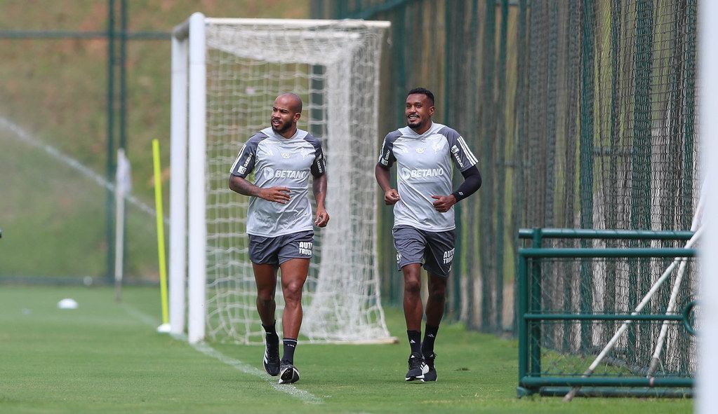 De saída, Edenilson e Patrick tiveram passagem apagada pelo Atlético