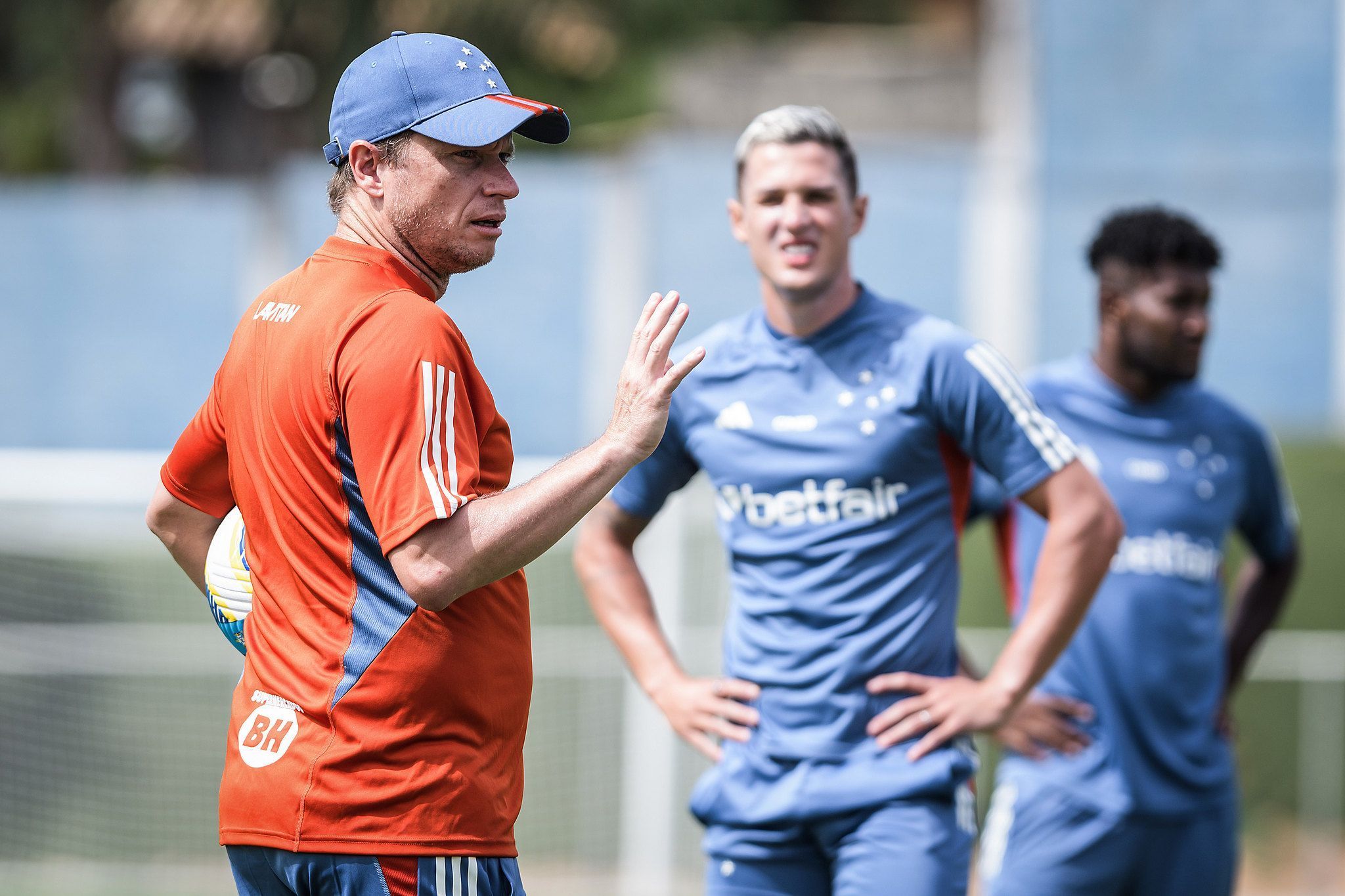 Com retorno de titular, veja relacionados do Cruzeiro para duelo da Sul-Americana