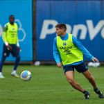 Kannemann e Diego Costa são dúvidas para enfrentar o Athletico pelo Brasileirão