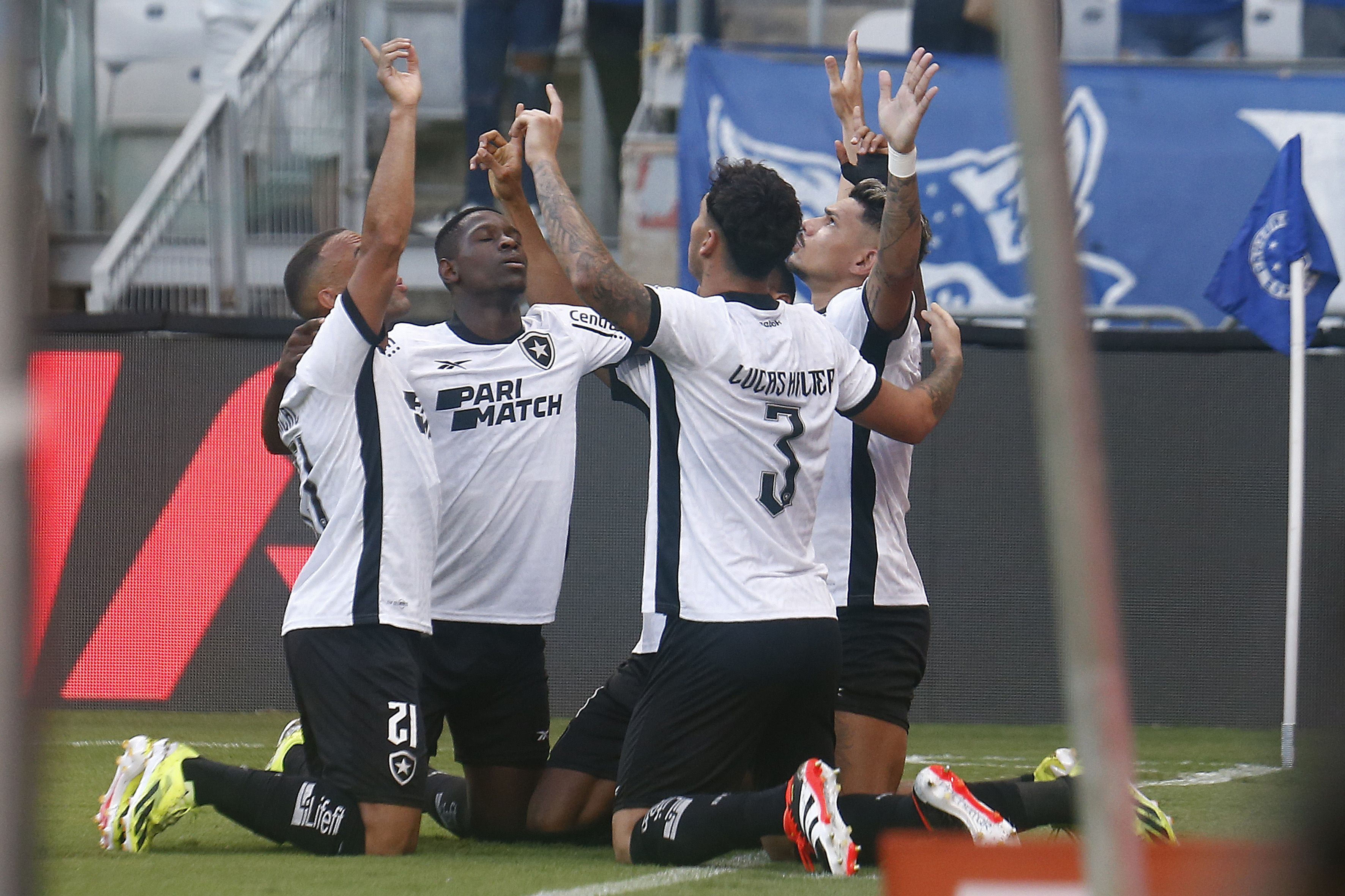 No Vitória, Halter aponta ex-companheiro de Botafogo como adversário mais difícil