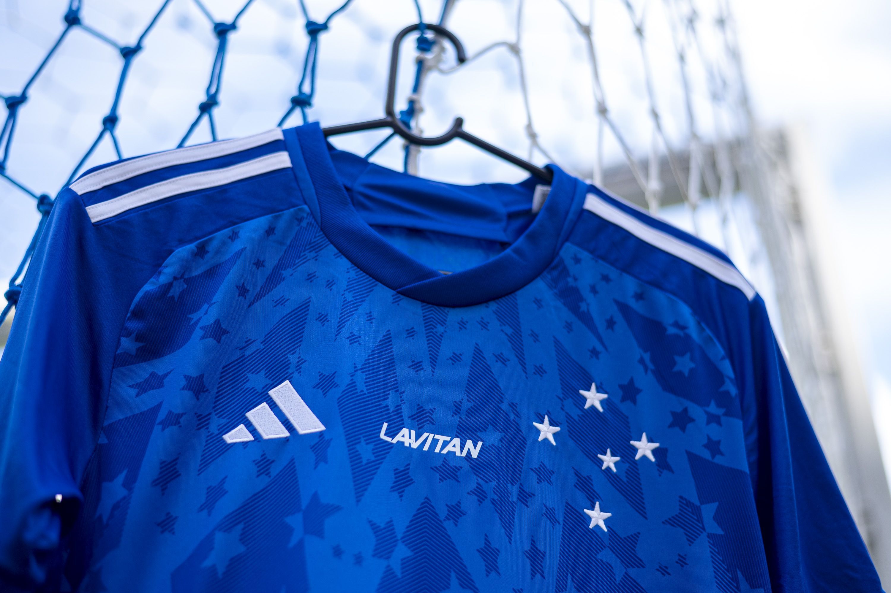 Cruzeiro fará leilão em prol das vítimas das chuvas no RS; entenda