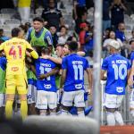 Cruzeiro vence Botafogo de virada e 'faz as pazes' com a torcida na estreia do Brasileiro