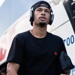 Sem Medel, zagueiro será avaliado no Vasco antes do clássico contra o Flu