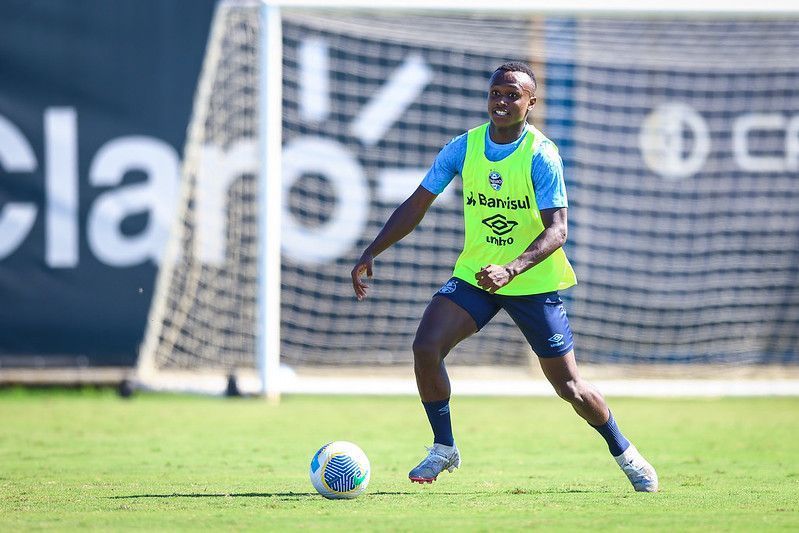 Focado na Libertadores, Grêmio recebe Cuiabá pelo Brasileirão