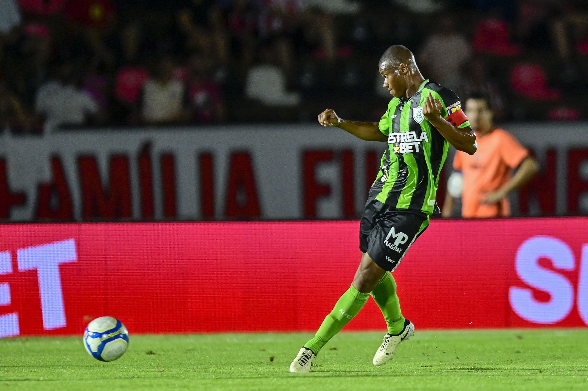 Juninho, do América, lamenta gol sofrido no fim e cobra ‘dever de casa’ na Série B