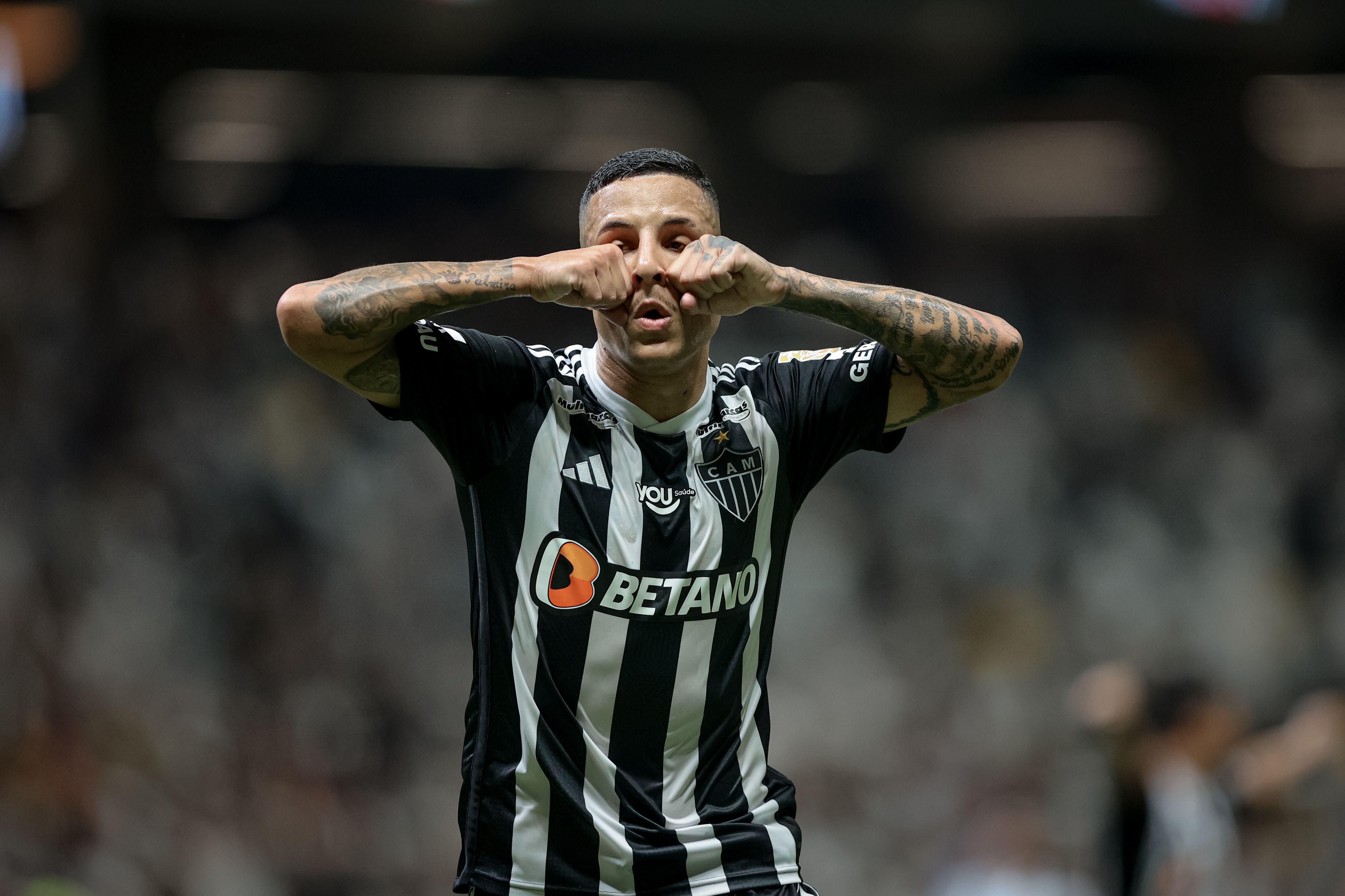 Arana, do Atlético, faz gol e volta a provocar o Cruzeiro na Arena MRV