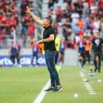 Apesar da derrota para o Athletico, Coudet se diz orgulhoso do jogo do Inter