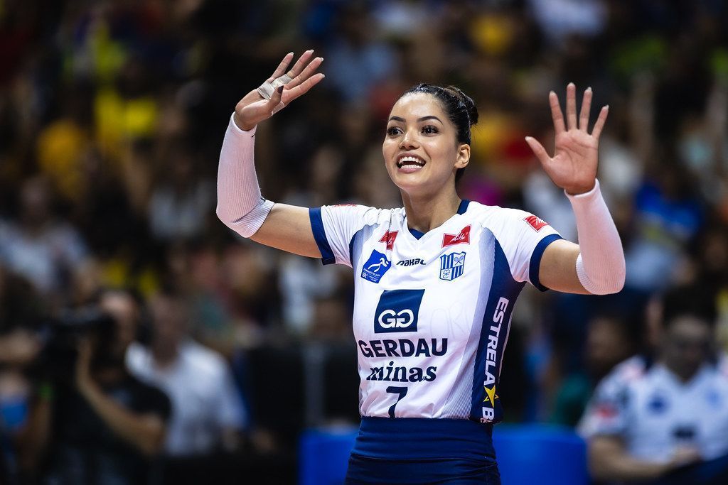 Campeã da Superliga se despede do Minas: 'Melhores anos da minha vida'