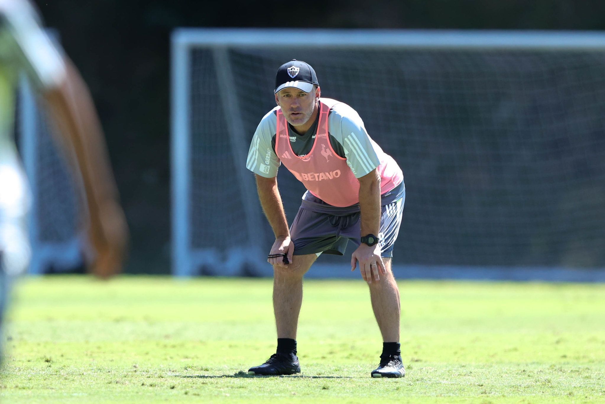 Treino do Atlético pós-clássico tranquiliza Milito para Libertadores