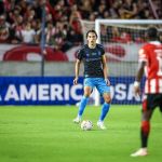 Grêmio confirma fratura no braço de Geromel, que passará por cirurgia