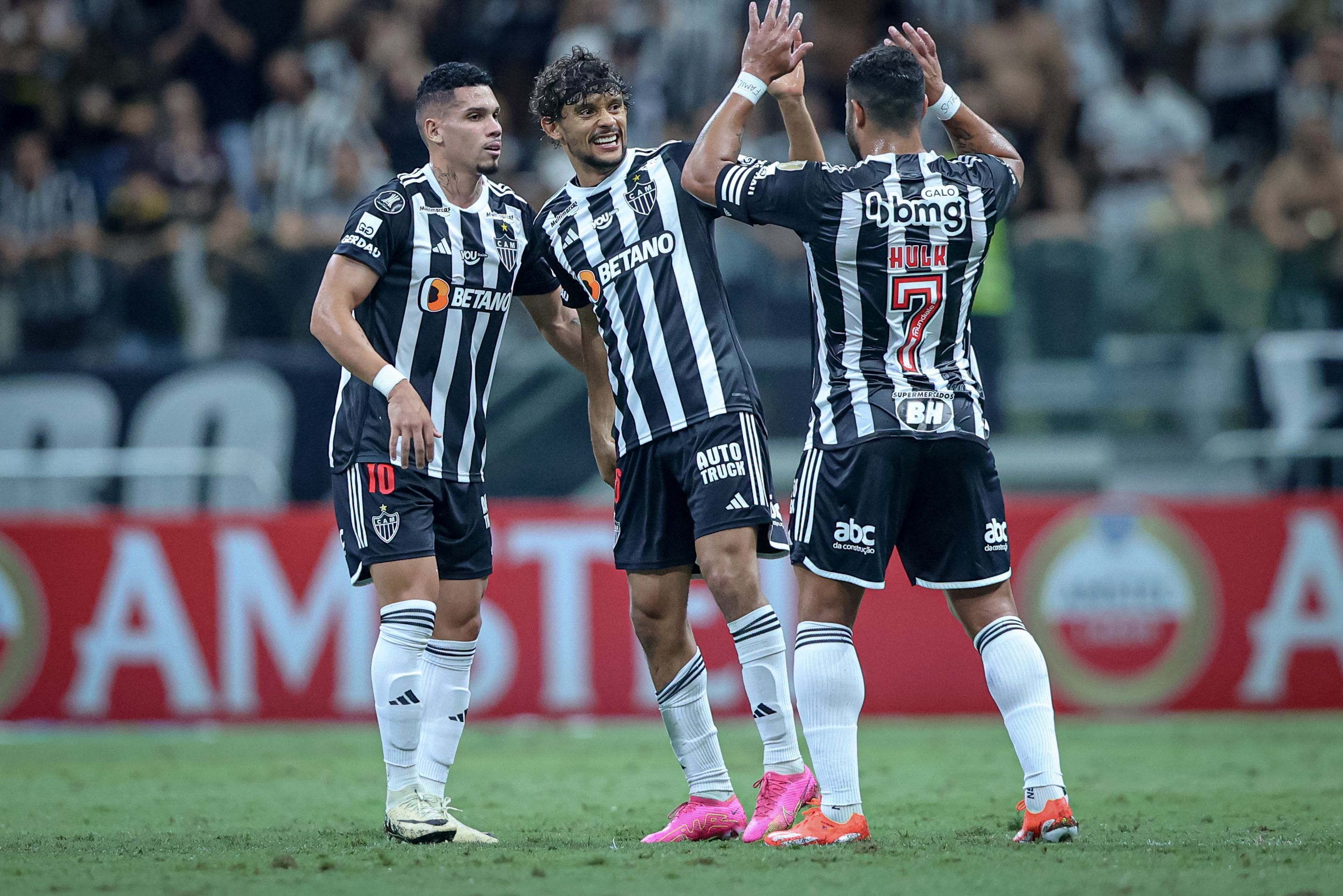 Hulk, Paulinho e Scarpa são 'soberanos' no ataque do Atlético; veja números