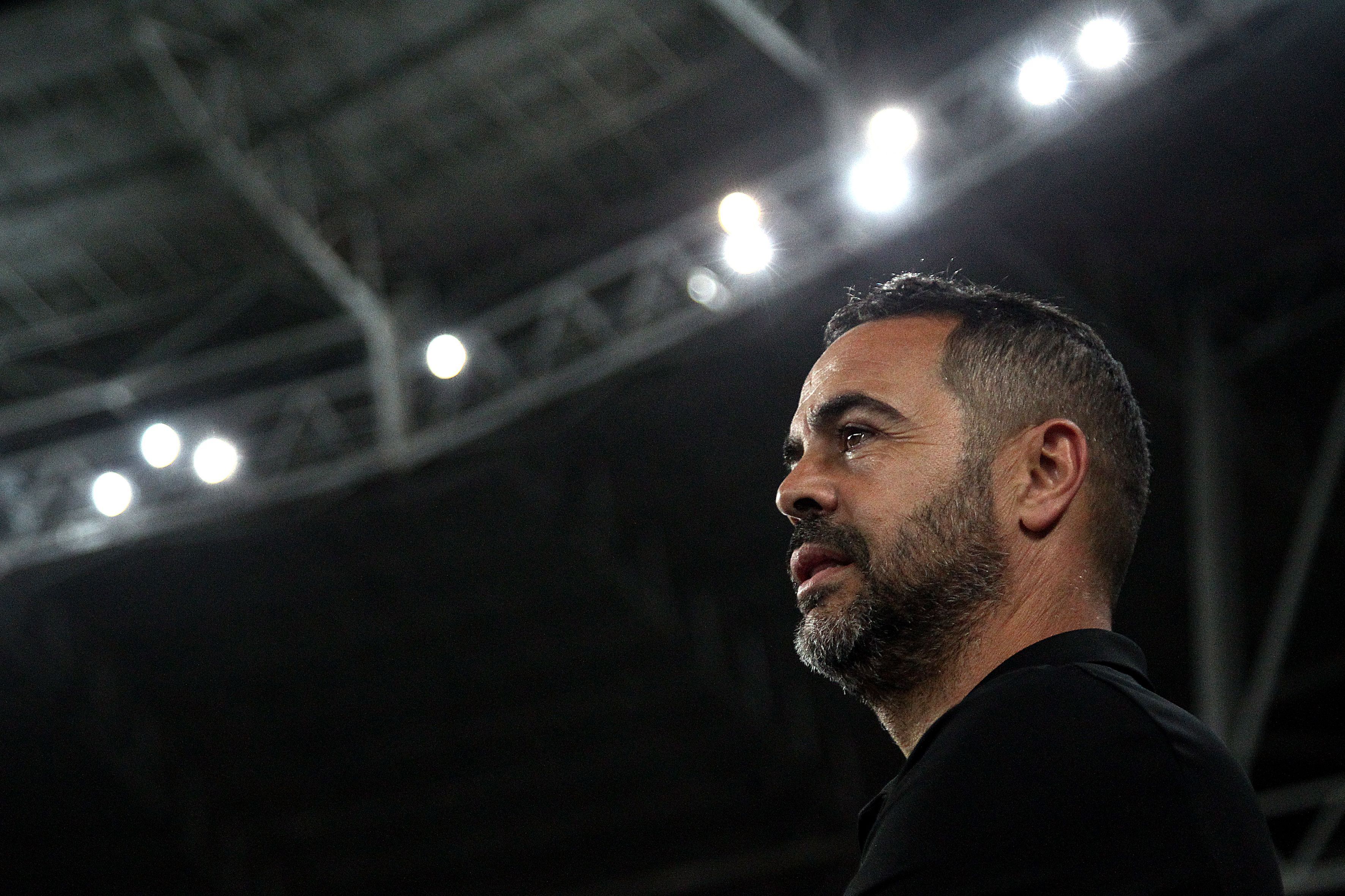 Artur Jorge valoriza atuação do Botafogo diante do Fluminense: 'Dominadores'